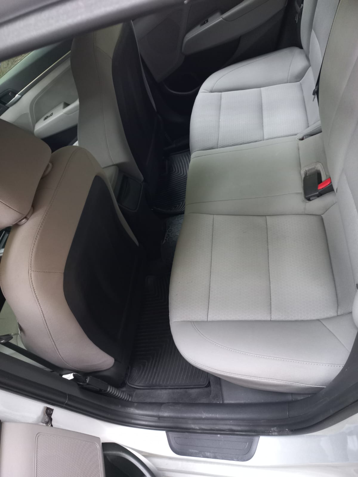 Hyundai Elantra 6