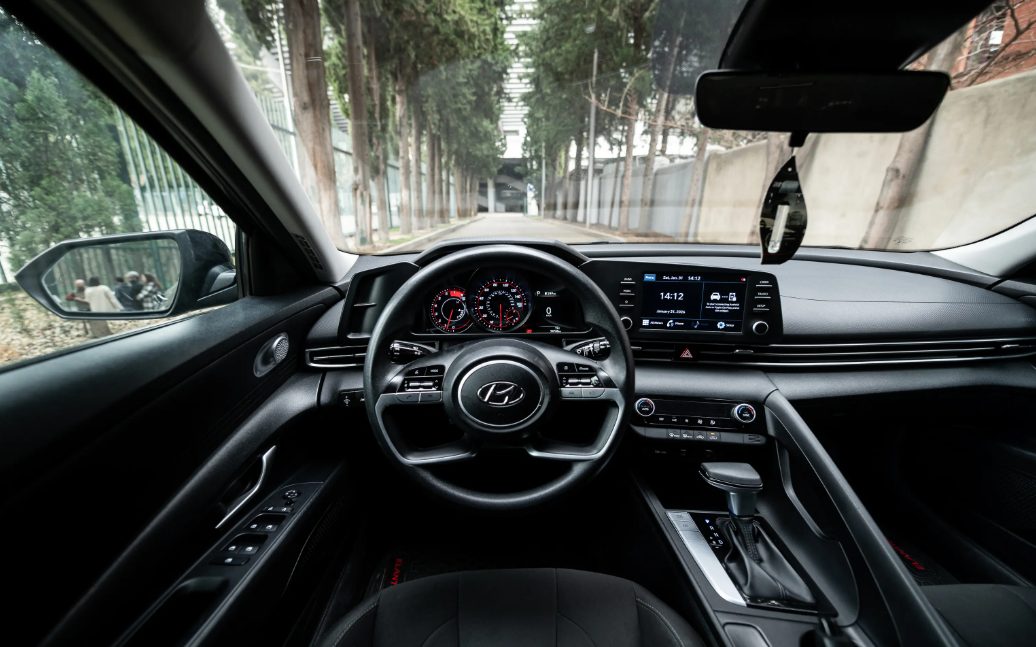 Hyundai Elantra 7