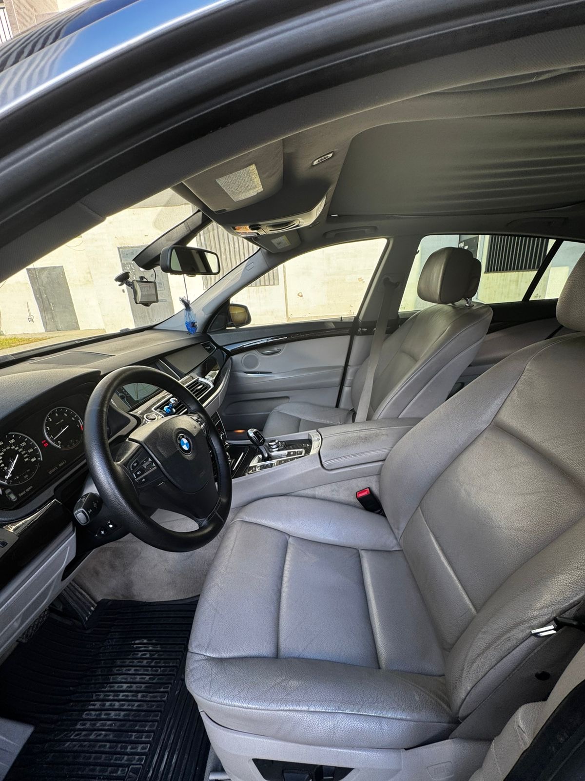 BMW 5 Series 5